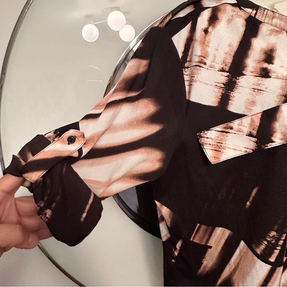 Calvin Klein Modern Graphic Top Blouse XL Multicolor Long Roll Tab Sleeve Black - Picture 14 of 14